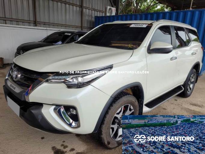 TOYOTA HILUX SW4 20/20